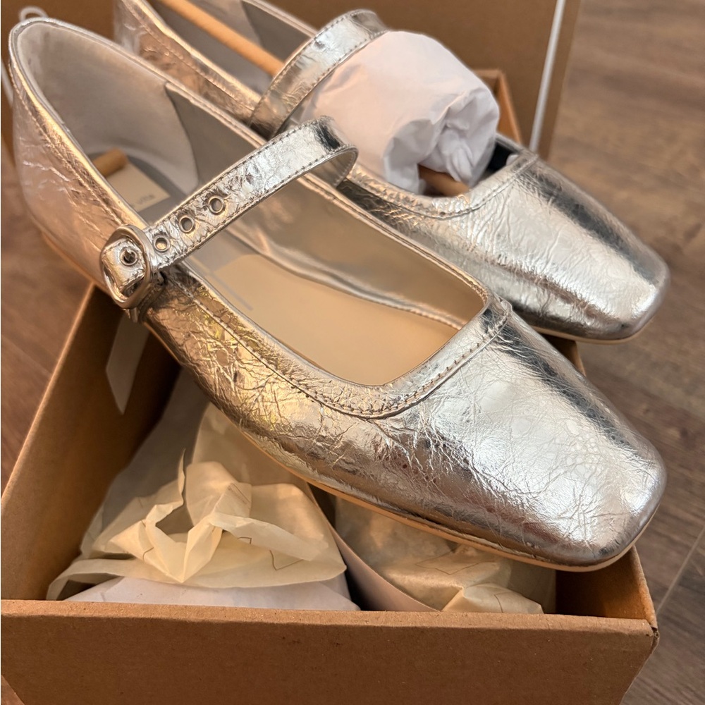 Dolce Vita Rodni Silver Distressed Mary Jane Leather Flats 7.5
